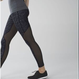 Lululemon running in the city 7/8 tight full on luxtreme size 4